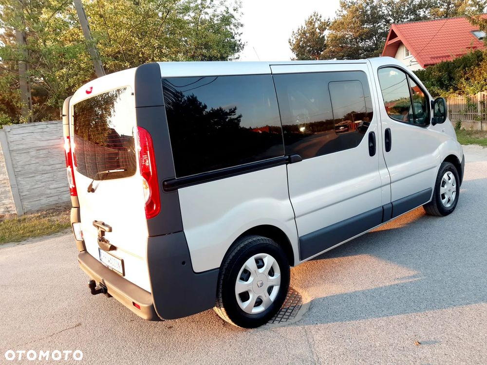 Renault Trafic L1H1 Passenger Lux - 10