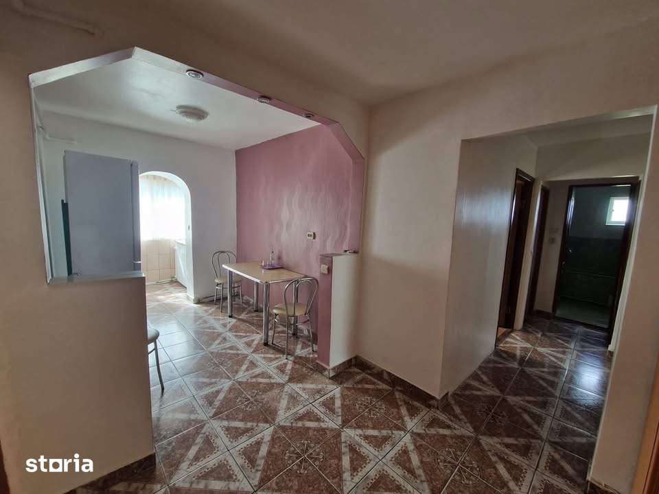 Apartament 3 camere etaj 4/5 Stadion - mobilat — fotografia 1