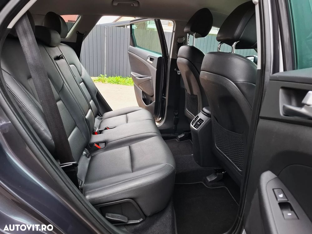 Hyundai Tucson blue 1.7 CRDi 2WD Style - 6