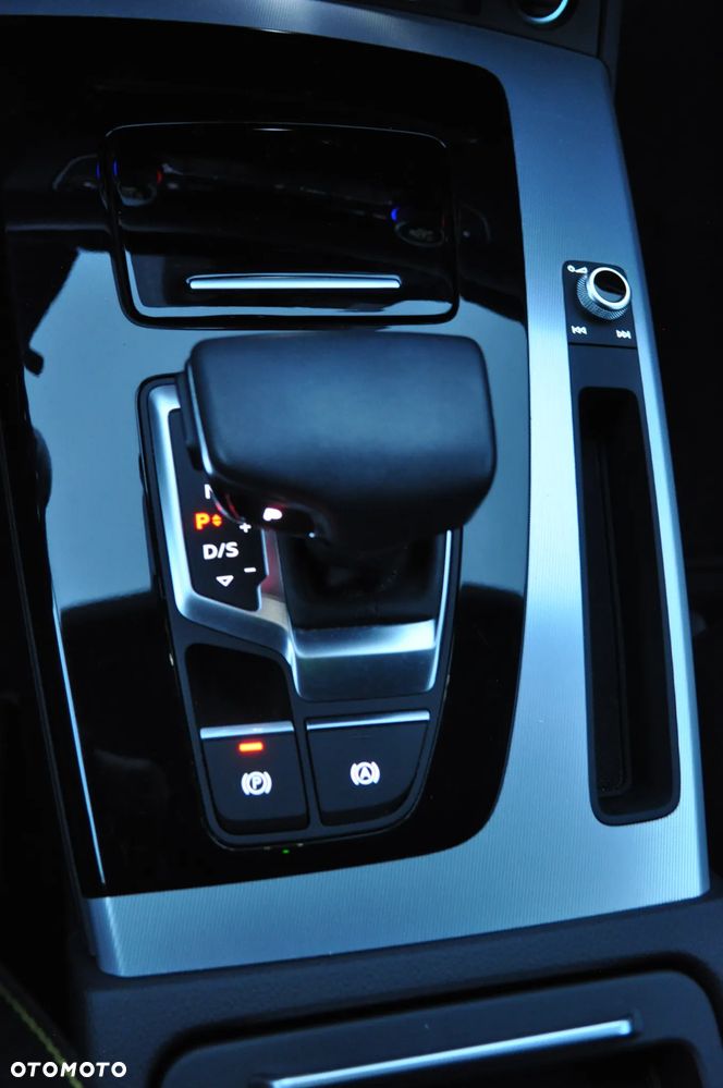 Audi Q5 Sportback 40 TDI quattro S tronic advanced - 25