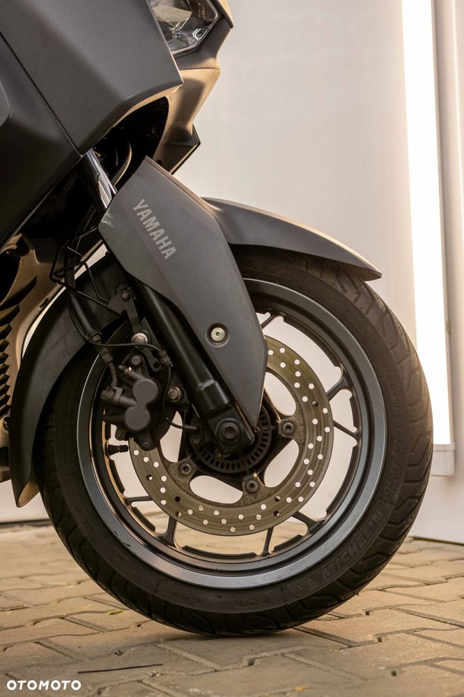Yamaha X-max - 20