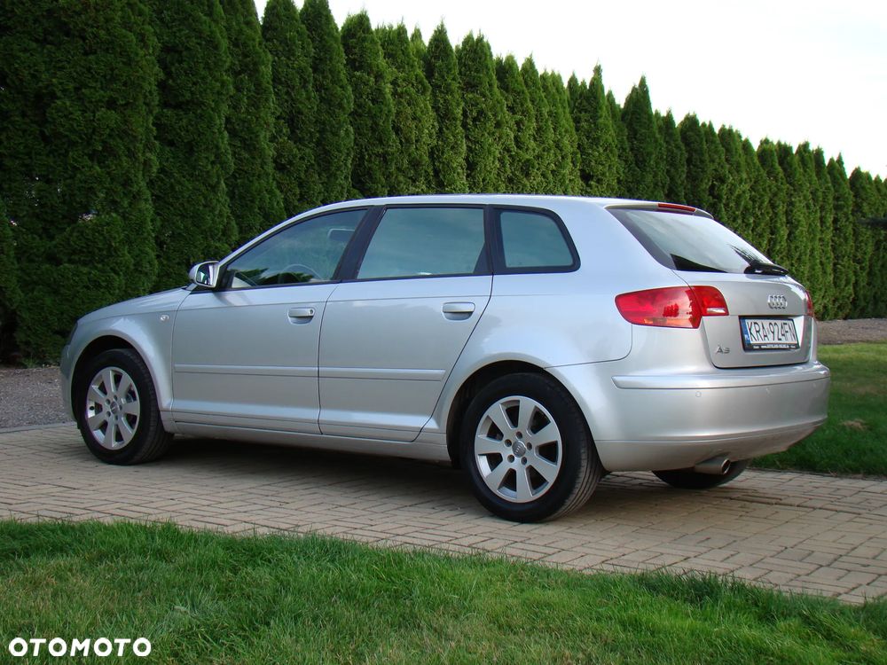 Audi A3 Sportback 1.6 Attraction - 11
