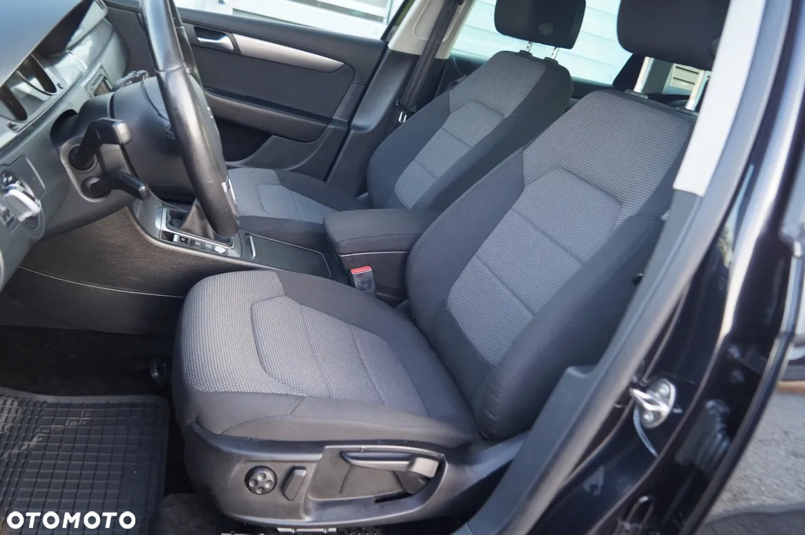 Volkswagen Passat Variant 2.0 TDI Highline - 16