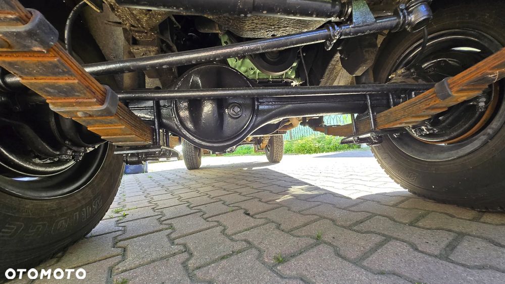 Land Rover Inny - 13