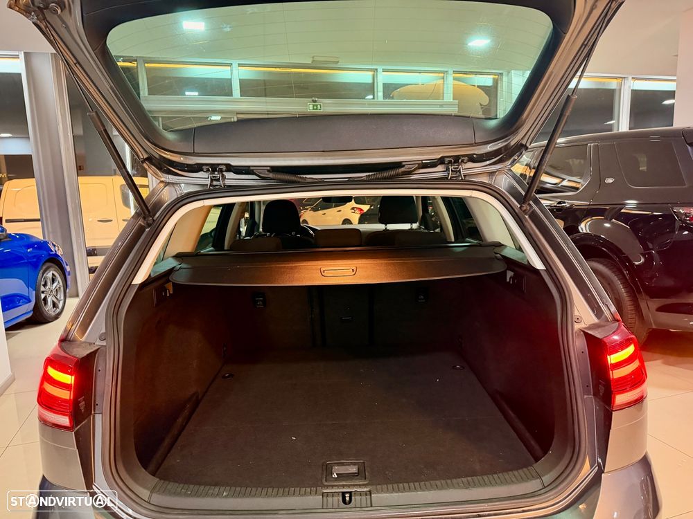 VW Golf Variant 1.6 TDi Highline - 12