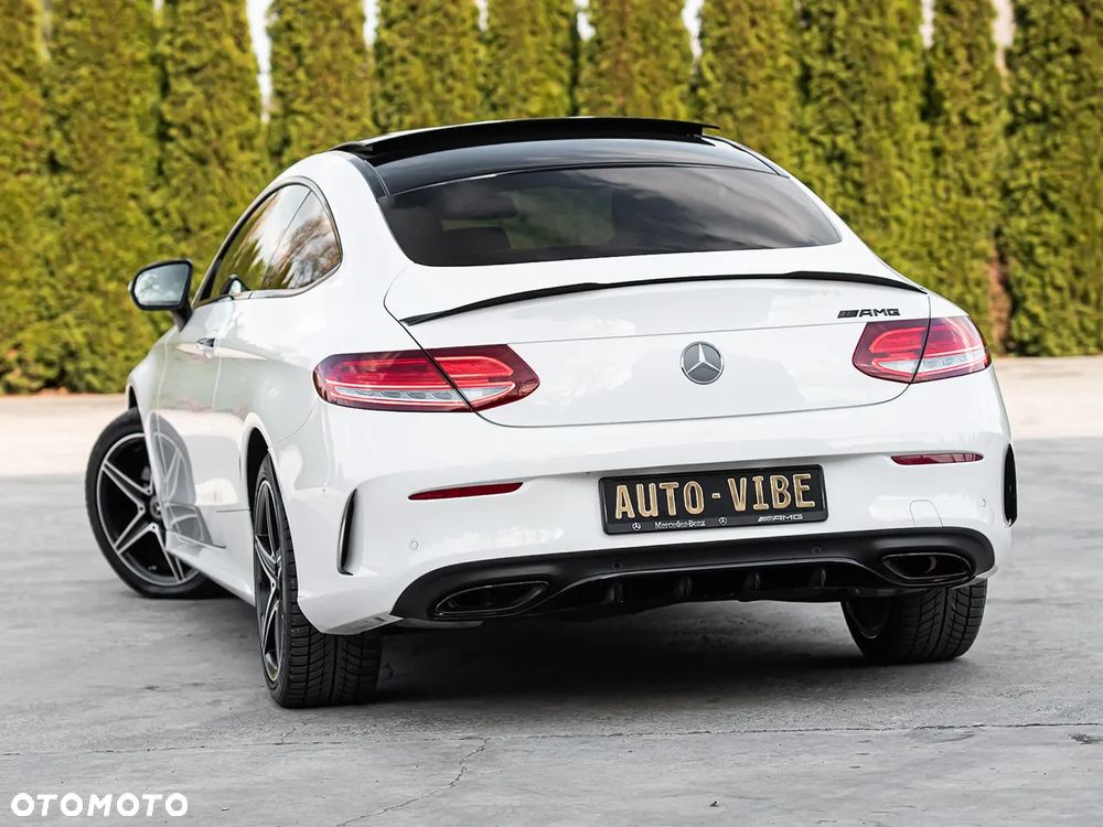 Mercedes-Benz Klasa C 200 4Matic 9G-TRONIC AMG Line - 9