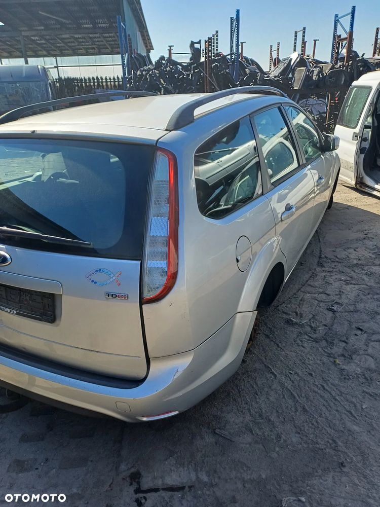 Lampa tył tylna prawa Ford Focus Mk2 FL Kombi - 1