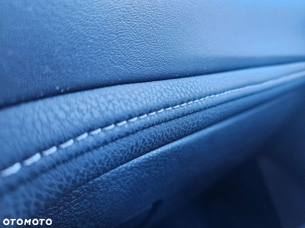 Toyota Corolla 1.6 Premium - 23