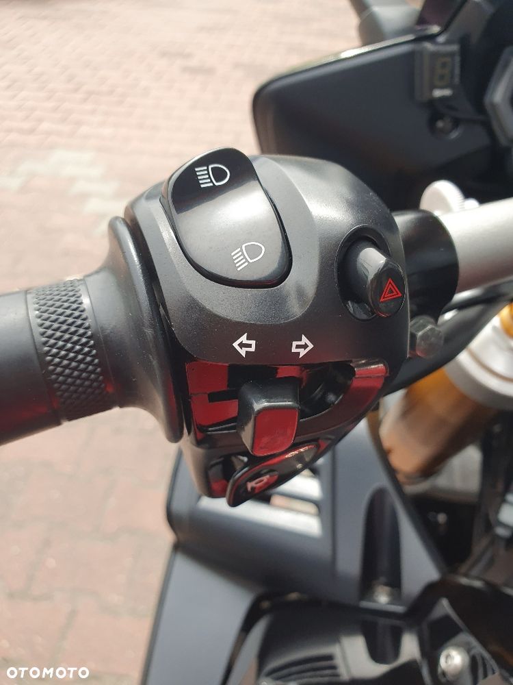 Yamaha FZ - 22