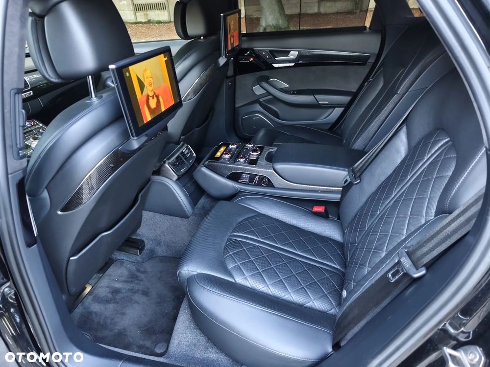 Audi S8 - 29