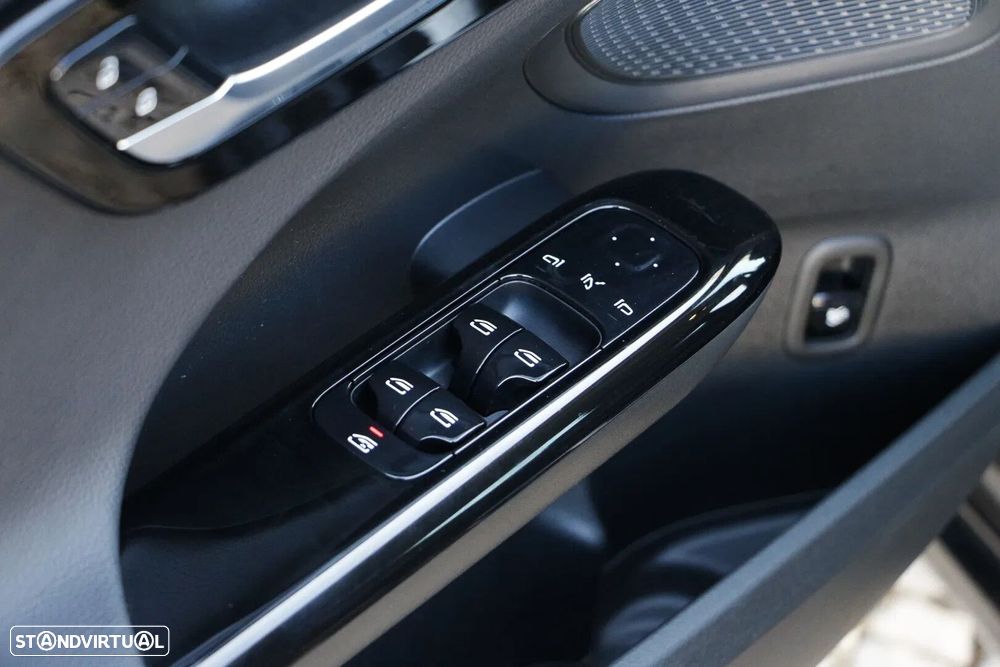 Mercedes-Benz C 220 - 37