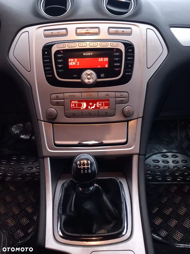 Ford Mondeo 2.0 TDCi Ambiente - 18