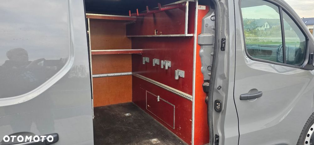 Opel Vivaro - 17