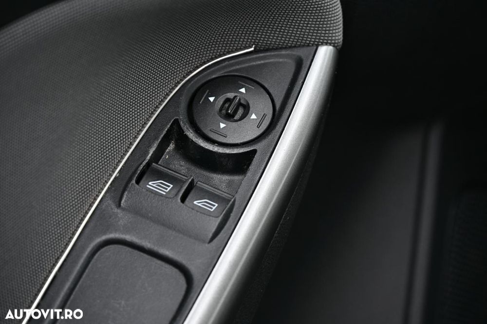 Ford Focus - 10