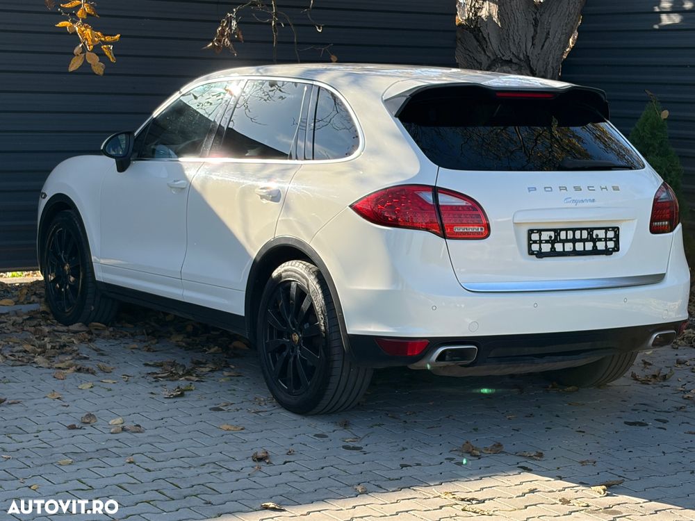 Porsche Cayenne 3.0 L V6 - 15
