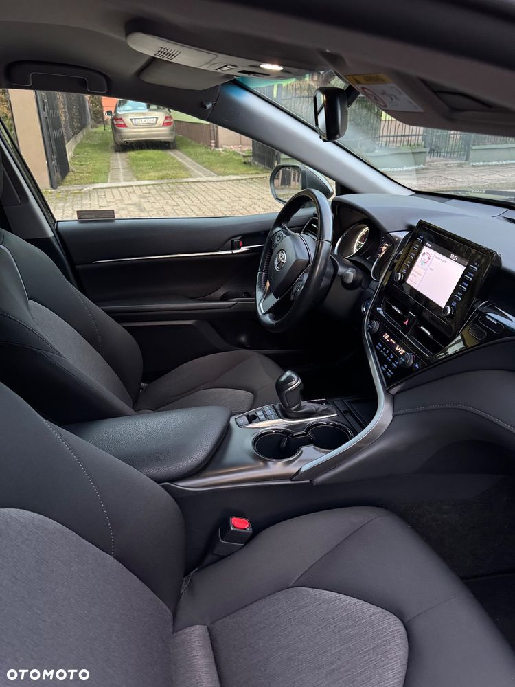 Toyota Camry 2.5 Hybrid Comfort CVT - 10