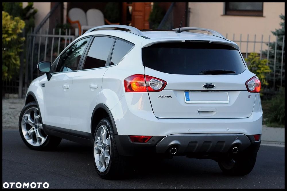 Ford Kuga 2.0 TDCi 4x4 Titanium - 17