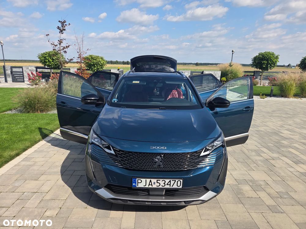 Peugeot 3008 1.6 PureTech HYbrid GT Line S&S EAT8 - 11