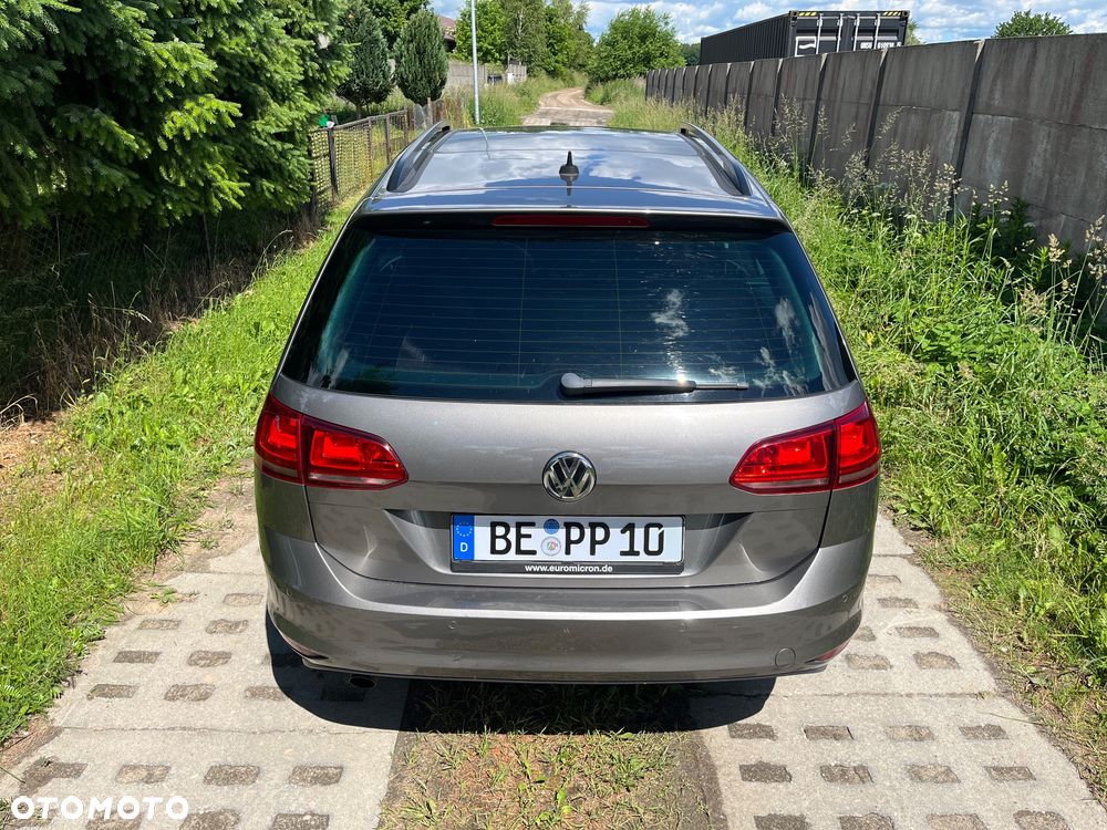 Volkswagen Golf - 5