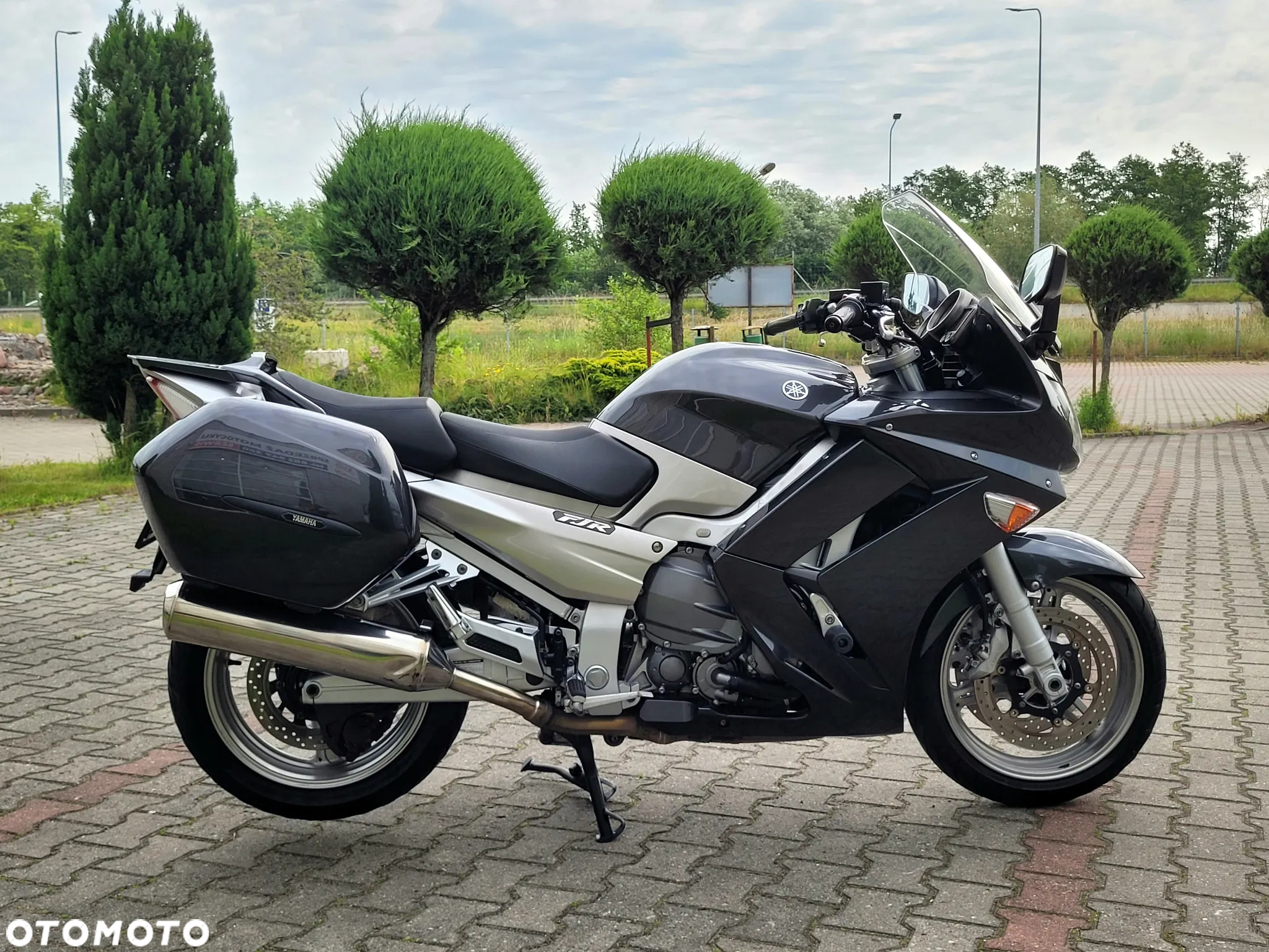 Yamaha FJR - 7