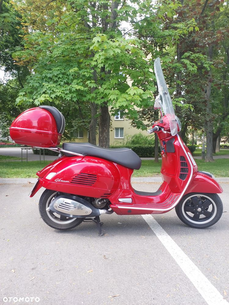 Vespa GTS - 1