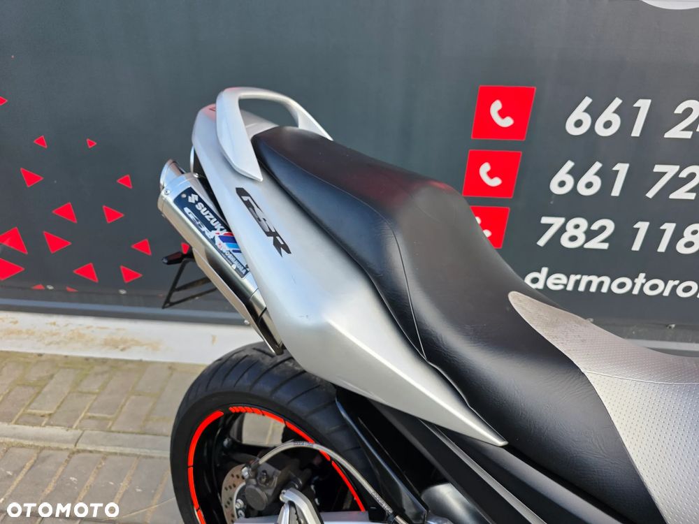 Suzuki GSR - 18