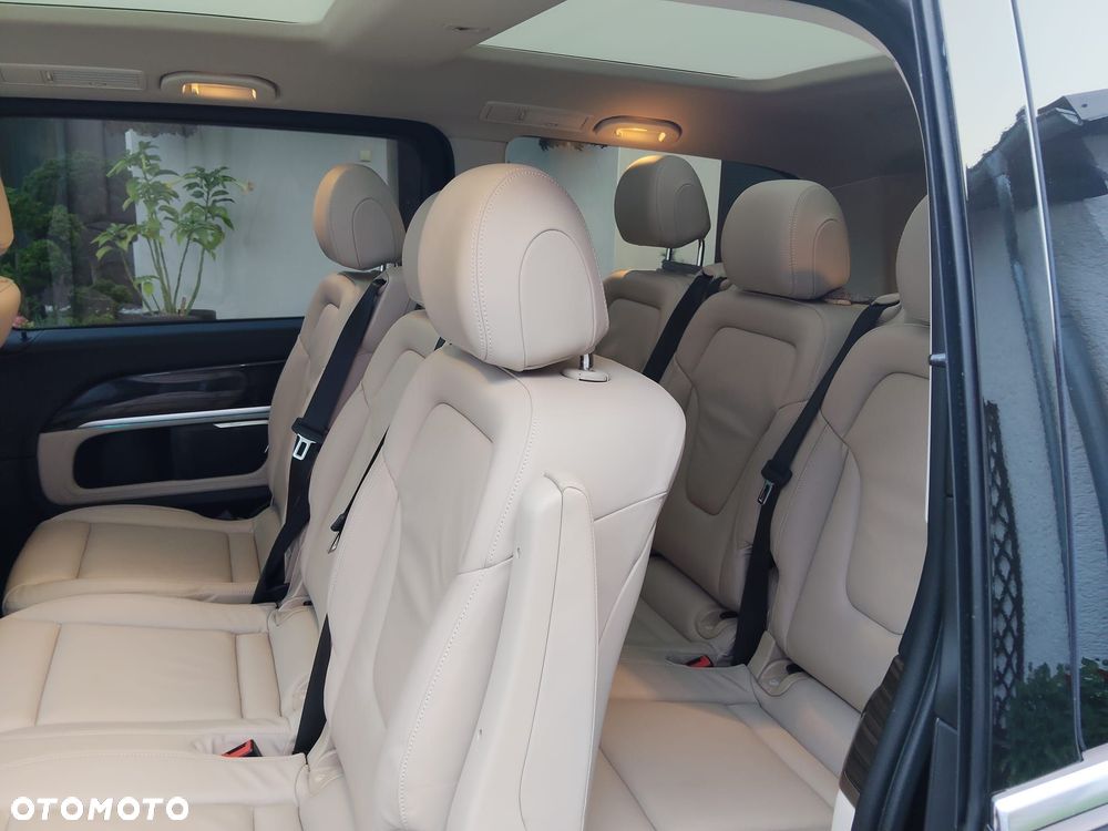 Mercedes-Benz Klasa V 300 d 4-Matic Avantgarde 9G-Tronic - 6
