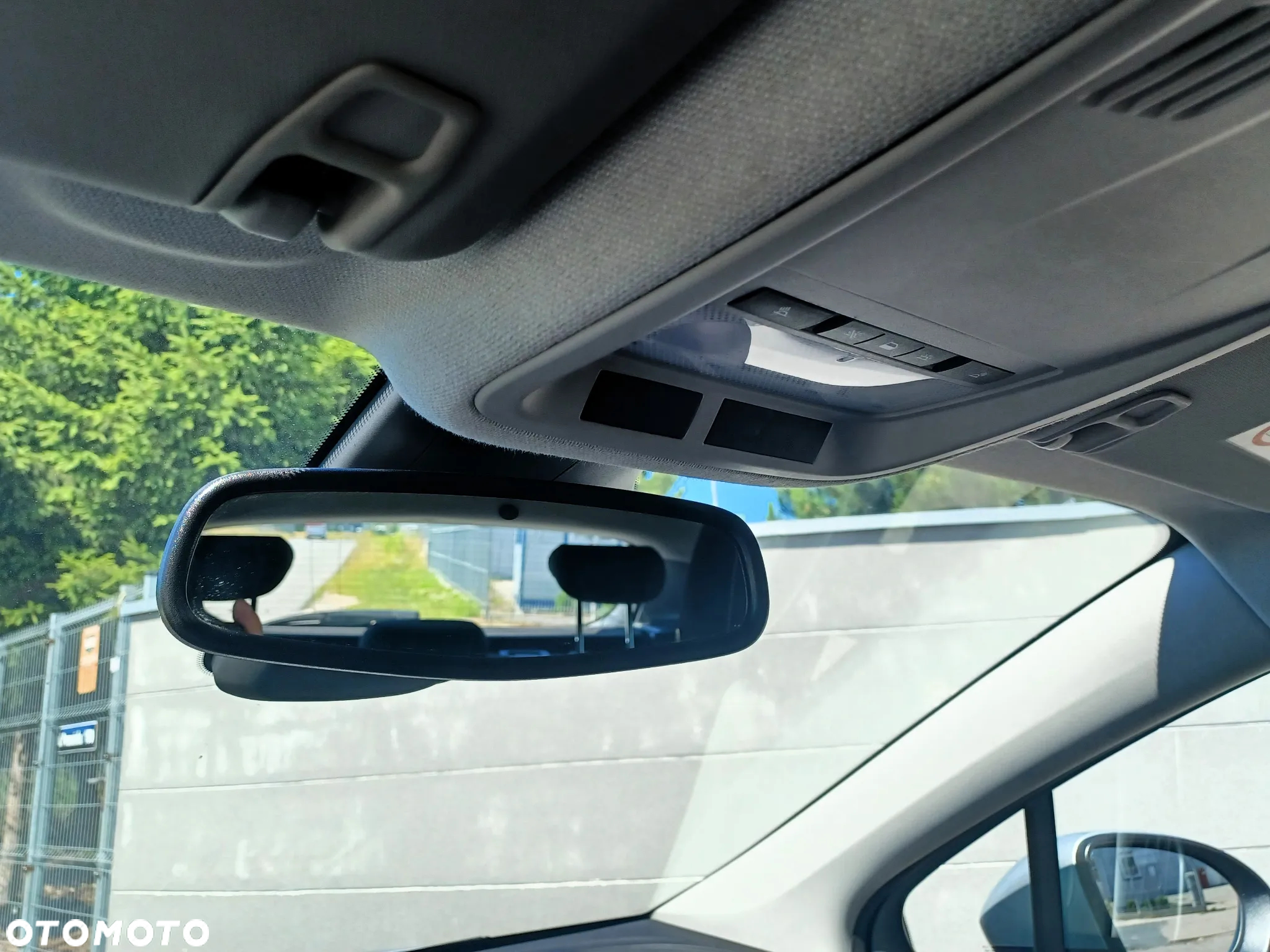 Opel Astra V 1.2 T Edition S&S - 20