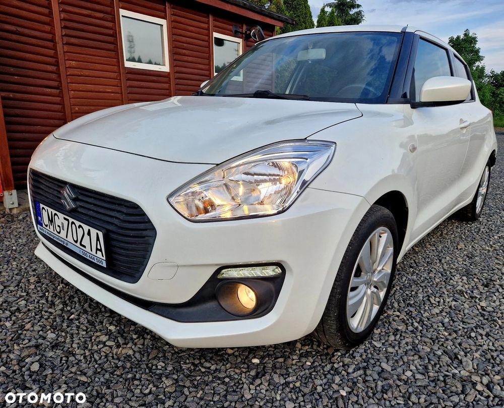 Suzuki Swift 1.2 Premium Plus - 1