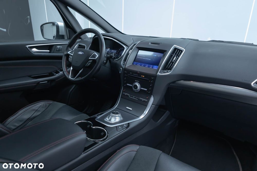 Ford S-Max 2.5 Duratec FHEV ST-LINE - 34