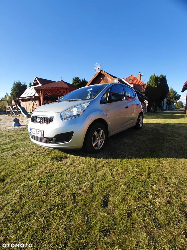 Kia Venga - 12