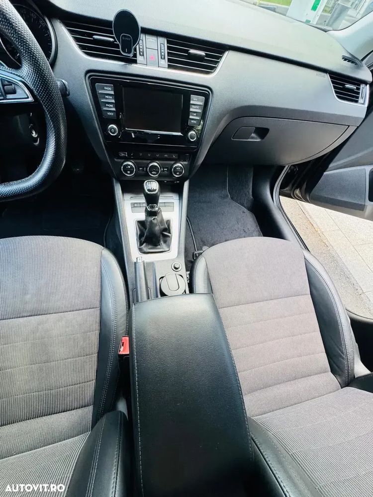 Skoda Octavia 1.4 TSI Style - 8