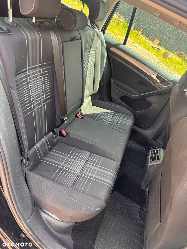 Volkswagen Golf 1.6 TDI DPF BlueMotion - 10