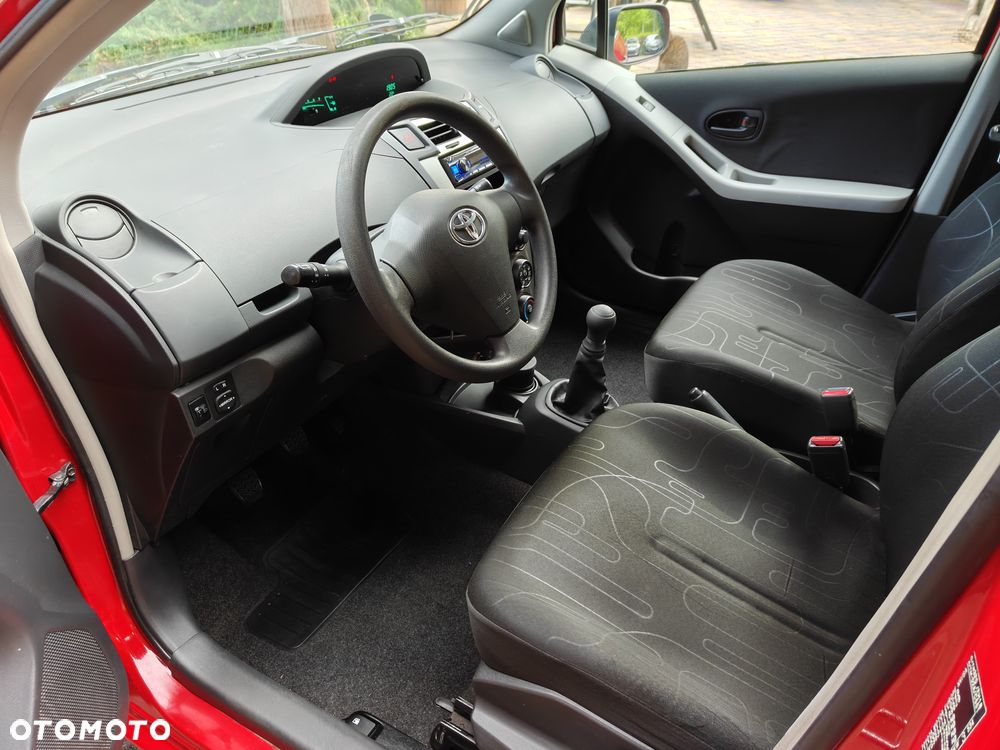 Toyota Yaris - 9