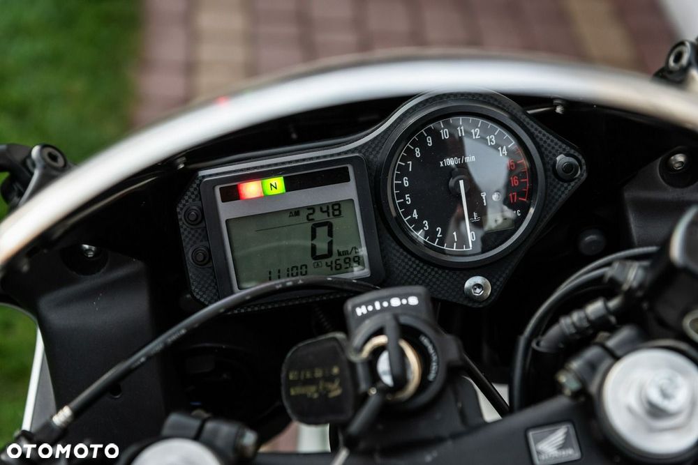 Honda CBR - 7