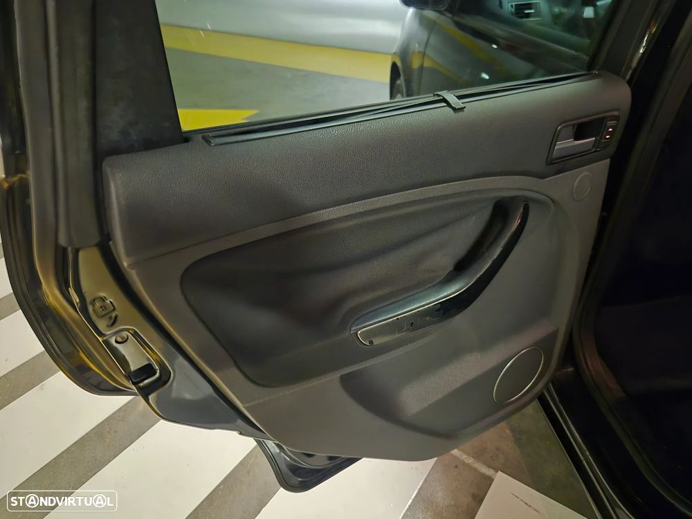 Ford C-Max 1.6 TDCi Titanium - 29