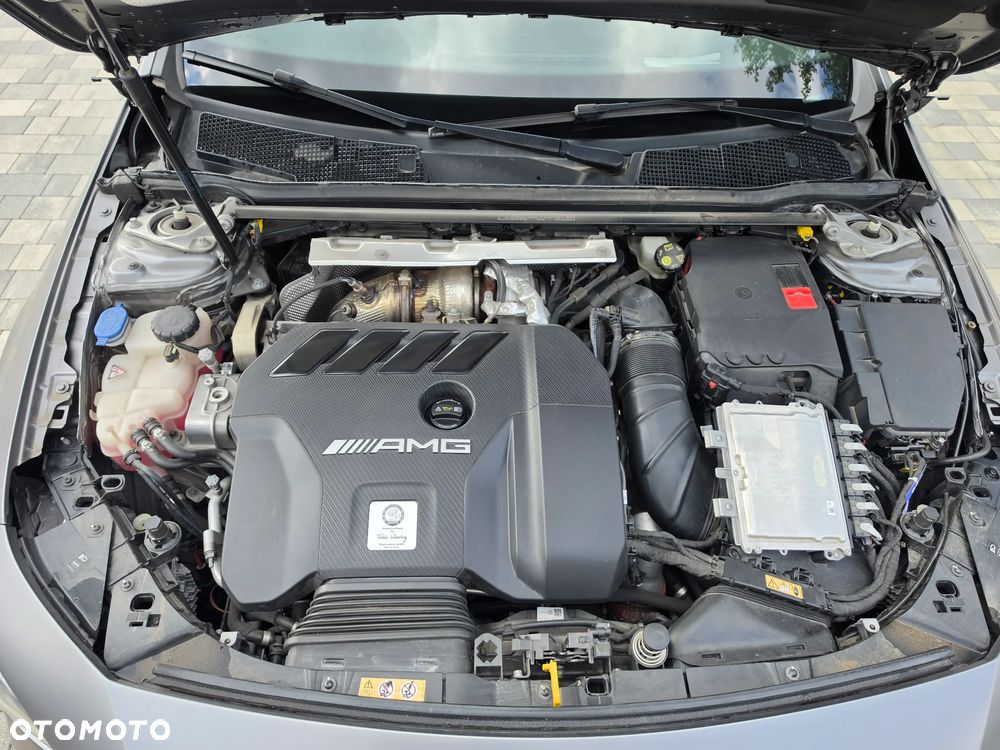 Mercedes-Benz CLA - 8