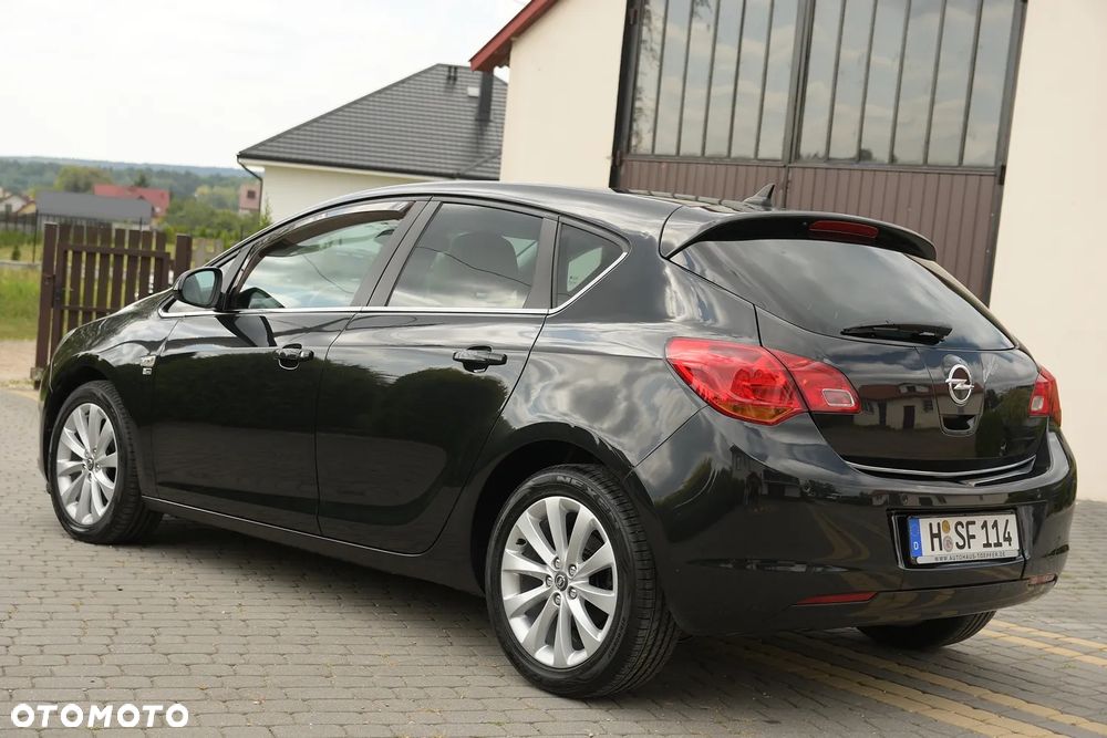 Opel Astra - 8