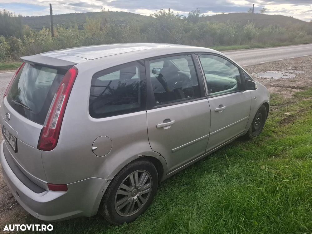 Ford C-Max - 11