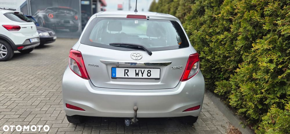 Toyota Yaris 1.33 VVT-i Executive - 10