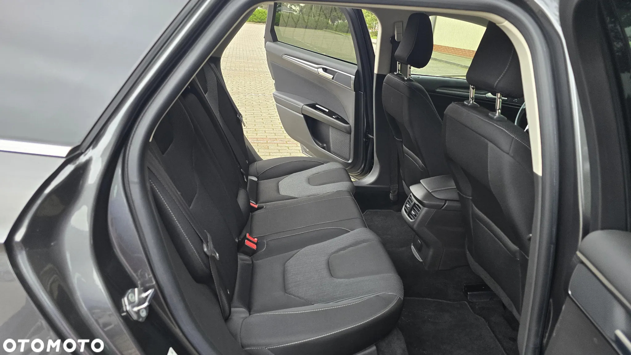 Ford Mondeo 2.0 EcoBlue Titanium - 17