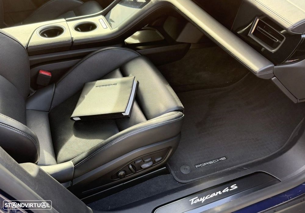 Porsche Taycan 4S - 9