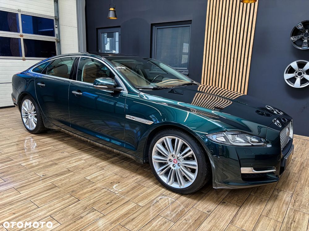 Jaguar XJ 3.0 D V6 Premium Luxury - 6