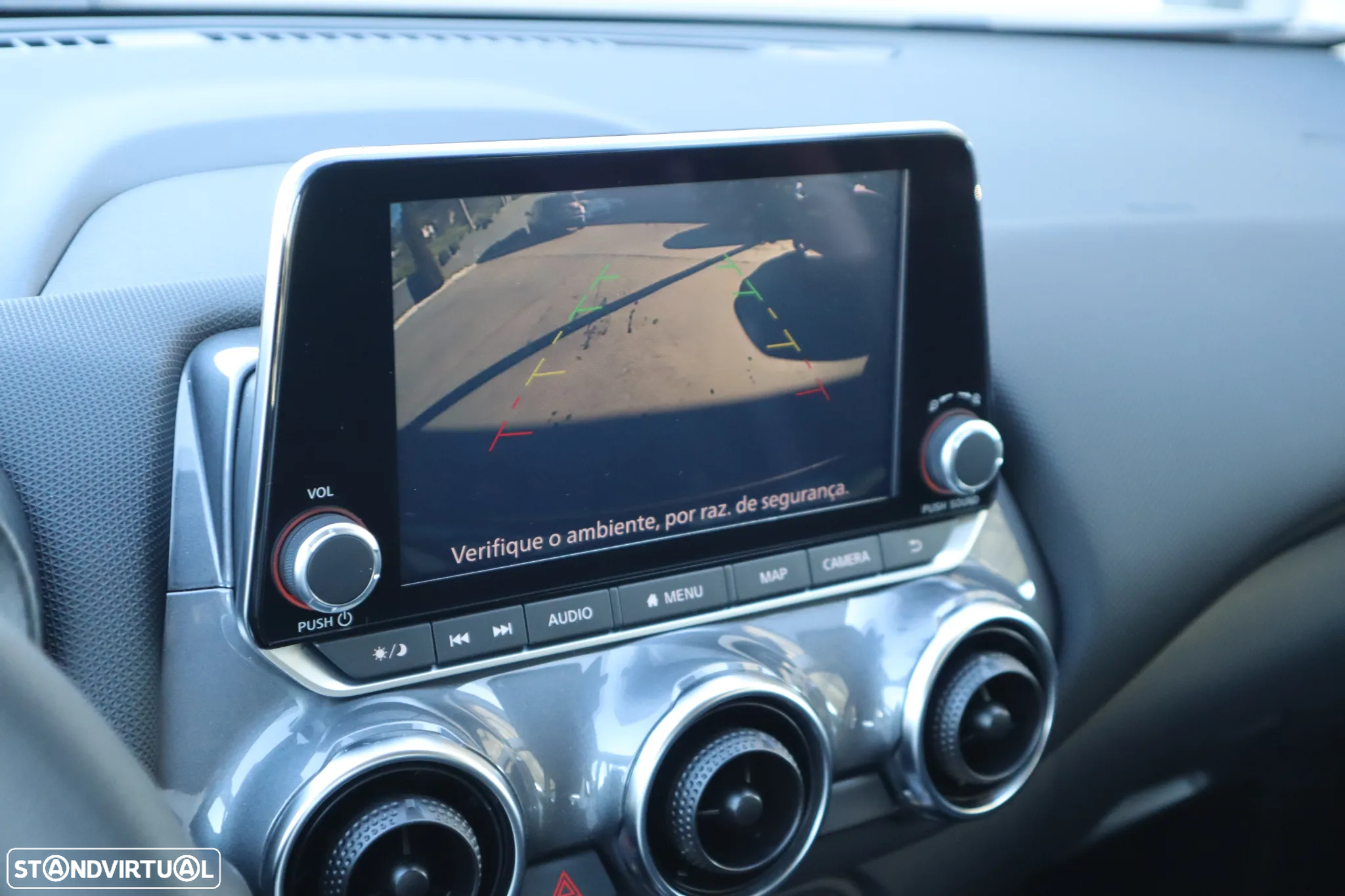 Nissan Juke 1.0 DIG-T N-Connecta DCT - 17