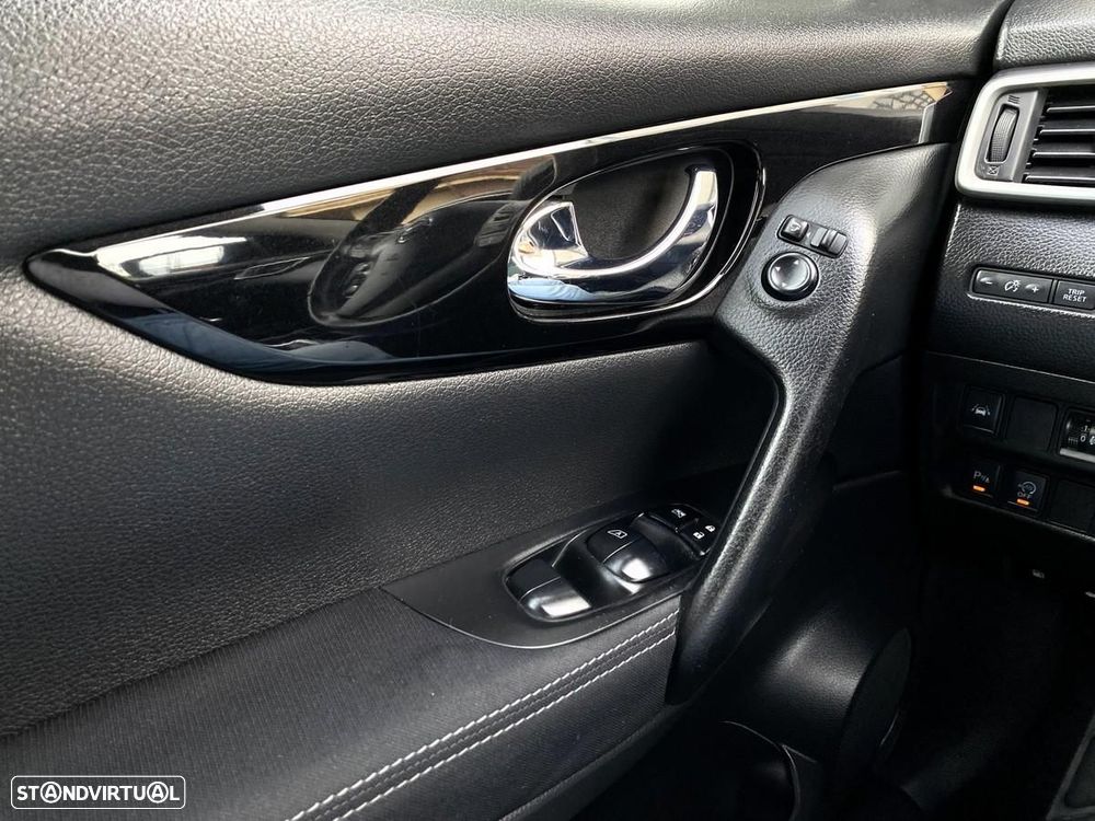 Nissan Qashqai 1.5 dCi N-Connecta - 25