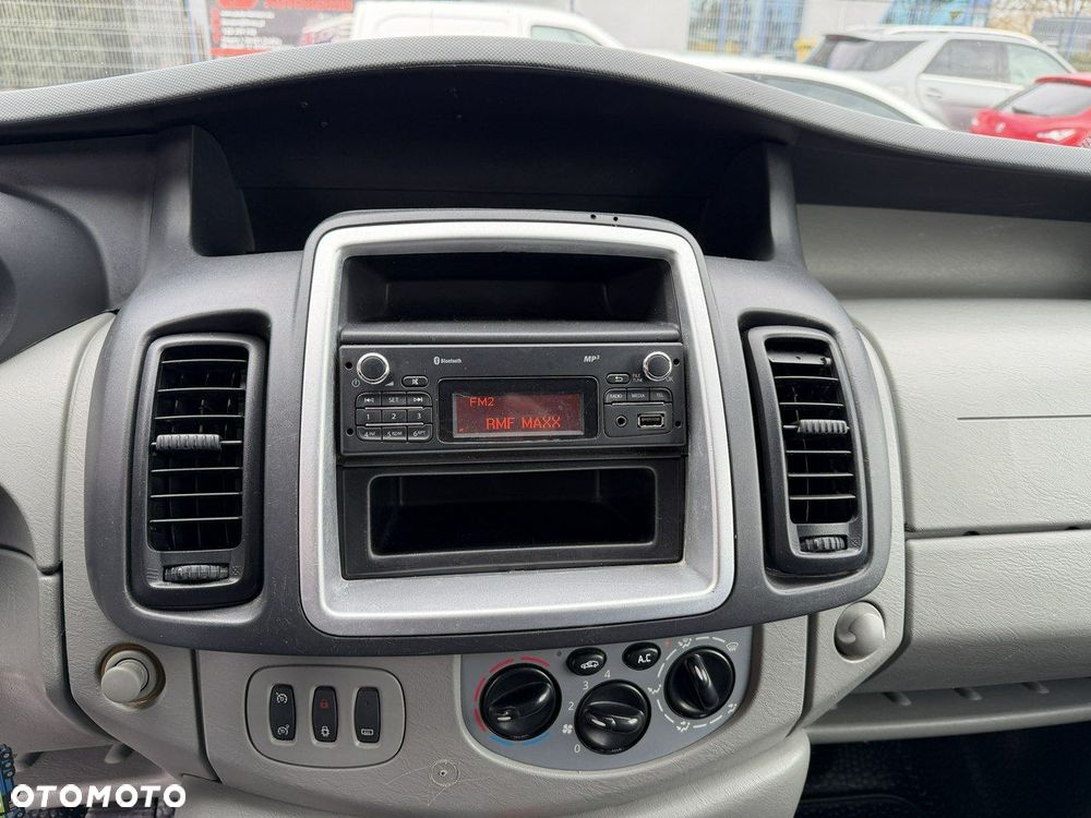 Renault Trafic - 21