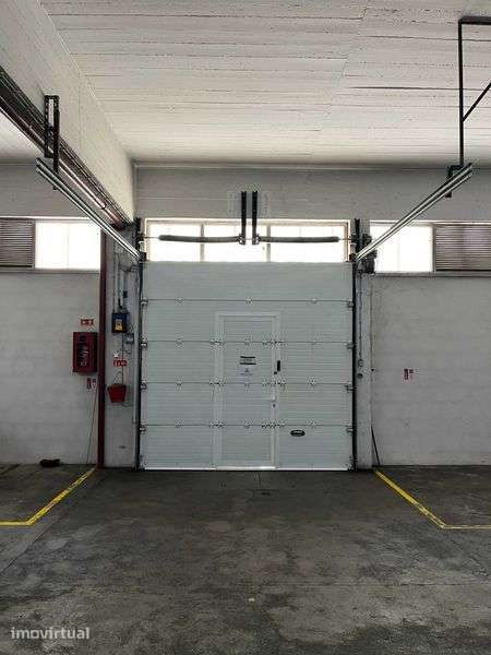 Garagem Lisboa - Rua do Arco do Carvalhão - Grande imagem: 4/5