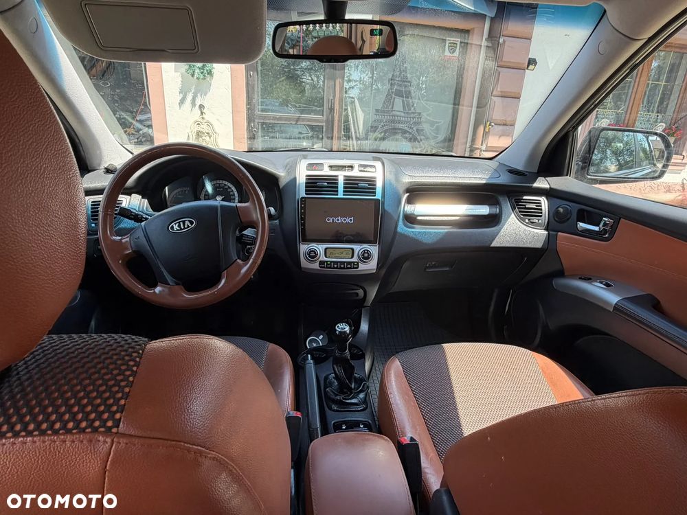 Kia Sportage 2.0 Tour - 13