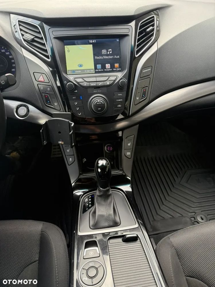 Hyundai i40 1.7 CRDi Premium DCT - 11