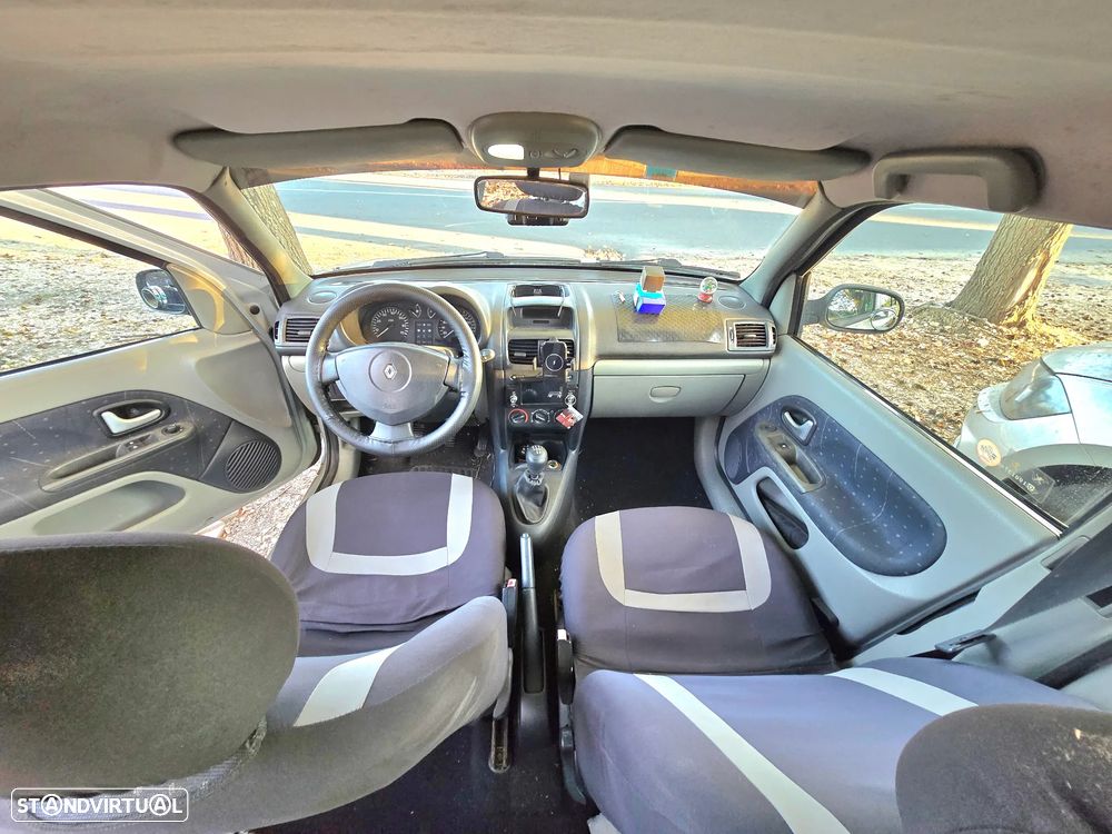 Renault Clio 1.2 16V Expression - 7